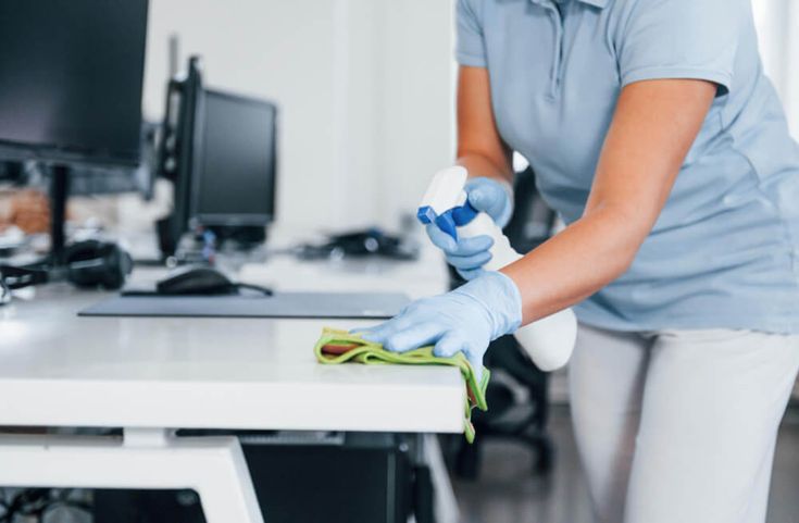 You are currently viewing 5 Signs It’s Time to Call a Professional Cleaning Service